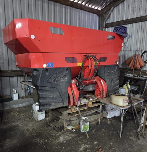 Red Rauch Axis M30 2D fertilizer spreader
